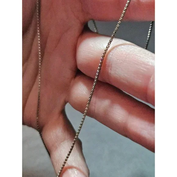 **Final Sale** Italian sterling silver box chain necklace - Picture 2 of 11
